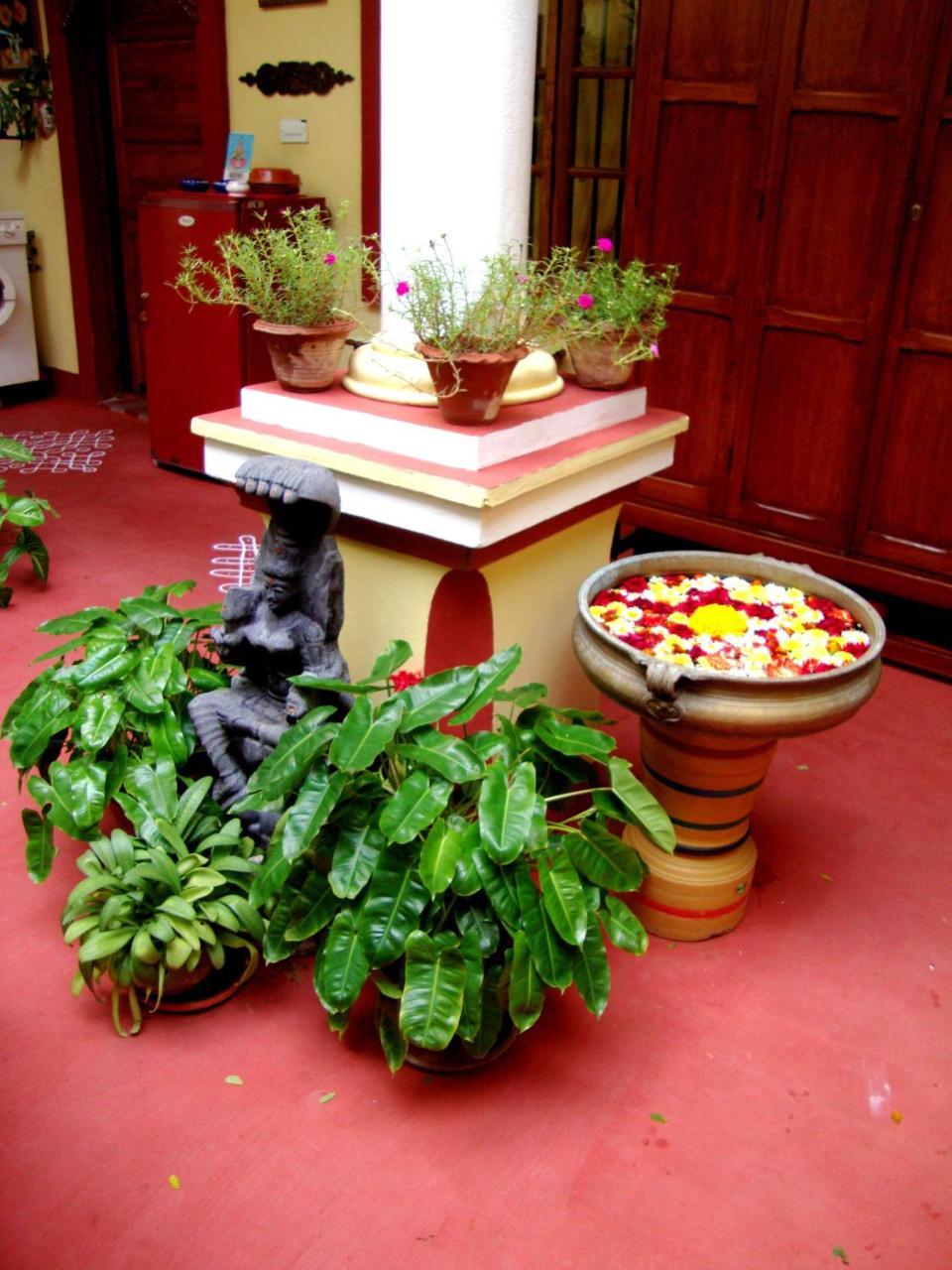 Patricia Guest House Pondicherry Exterior foto